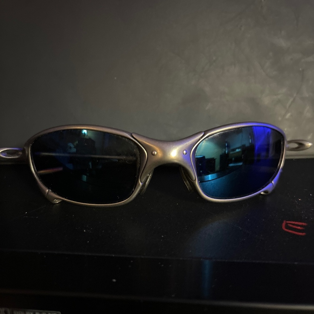 Oakley Juliet sunglasses